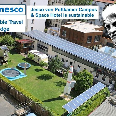 Space Hotel Im Campus Der Jvp Schule Leipzig Exterior foto