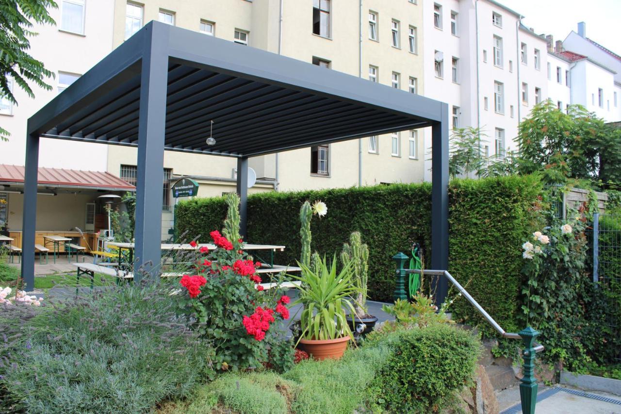 Space Hotel Im Campus Der Jvp Schule Leipzig Exterior foto