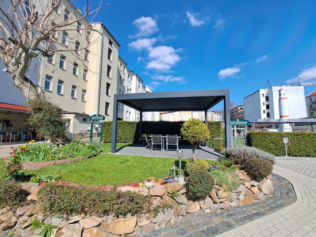Space Hotel Im Campus Der Jvp Schule Leipzig Exterior foto